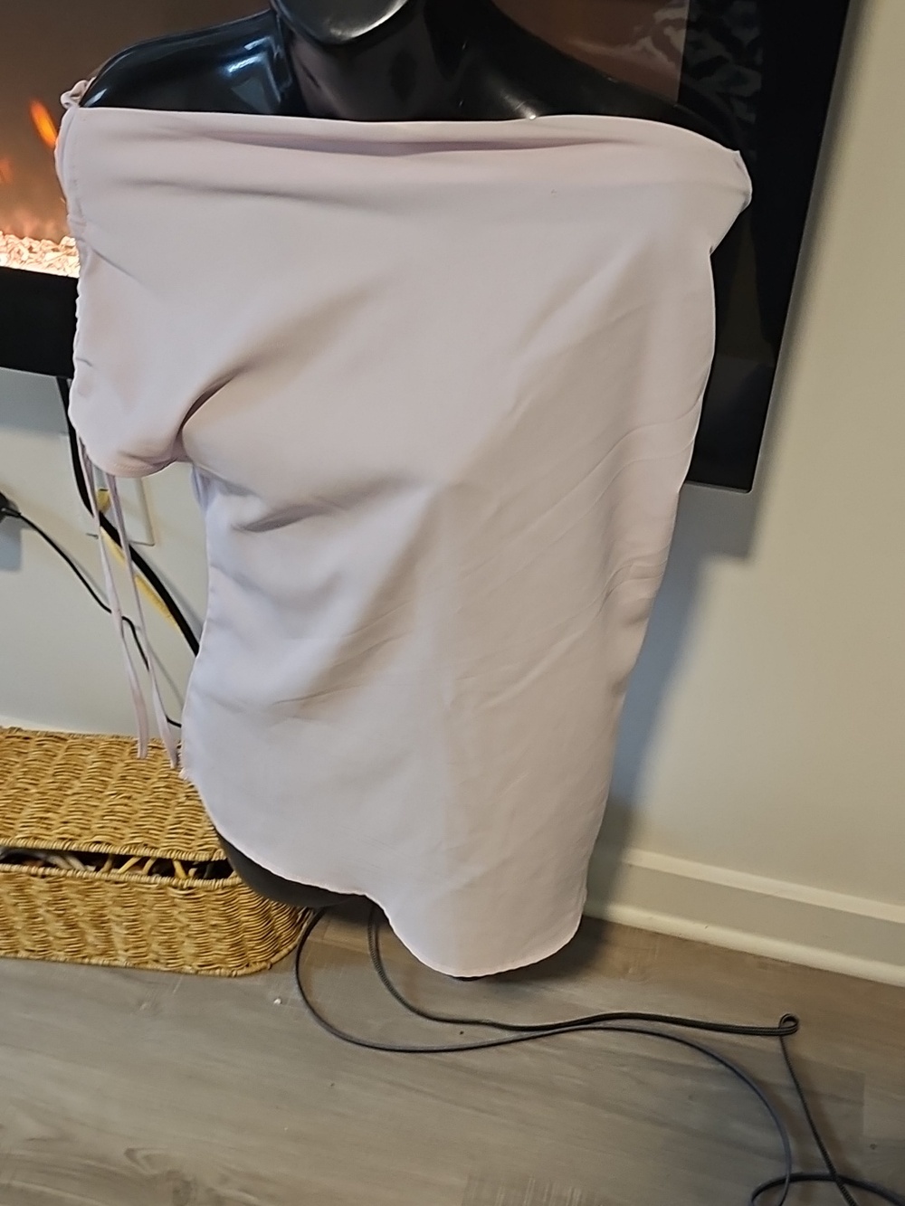 Off-Shoulder Lavender Top with Side Drawstrings - Picture 3 of 4